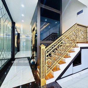 xây mới 4 tầng thang máy ngô gia tự - lhp, full đồ