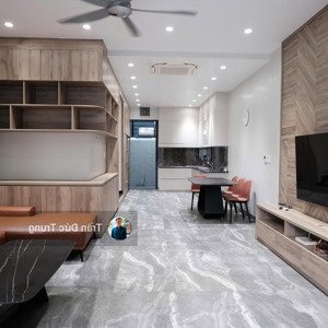 chuyển nhượng căn vin marina dân hoàn thiện ở có thang máy 4,5 tầng dt 75m2 đông nam