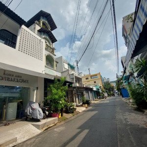 bán nhà hẻm 8m thông xe tải gần đầm sen. dt (6 * 9 cn: 52m). nhà 2 tầng, hướng tây. giá: 7 tỷ tl