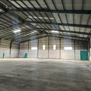 cần cho thuê 2 nhà kho 700m và 1200m hiện đang trống . tại nguyễn ảnh thủ. đường xe cont. pccc