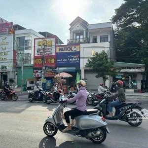 bán nhà mặt tiền đường đỗ xuân hợp - phước long b