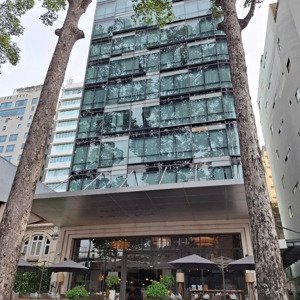 chuyển nhượng khách sạn 4 sao đường sương nguyệt ánh quận 1 giá 860 tỷ