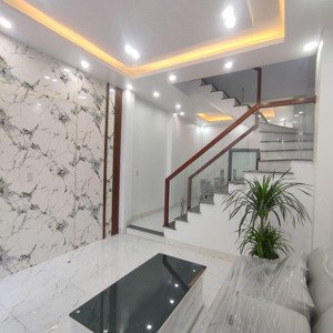 nhà 3 tầng xây mới ô tô đỗ cửa giá quá rẻ