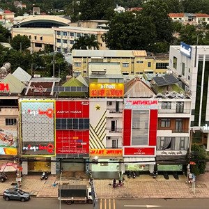 cần bán gấp nhà mặt tiền ql14 ngay vòng xoay ngã tư đồng xoài