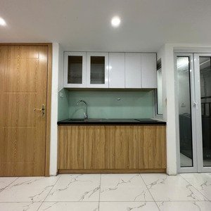 mình cần cho thuê phòng 1n1k ở ngọc hà - ba đình - 35m2 chỉ 5 triệu full đồ máy giặt riêng ở ngay