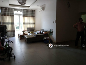 cho thuê căn hộ tầng trệt chung cư giai việt, dt150m2, 3pn, 2wc, có nội thất cơ bản, giá 23tr/tháng