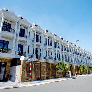 cho thuê dài hạn shophouse, sát kcn st 2, vsip 1, 3 tầng (4x17m), cách thủ đức 6,5km, đường lớn