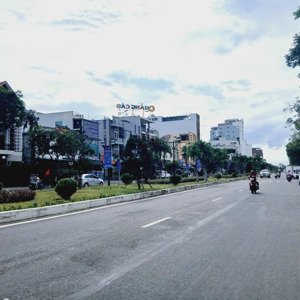 bán cặp đất đường hồ xuân hương - trục biển vip - gần võ nguyên giáp