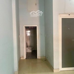 nhà nguyên căn mặt tiền nb đường 21