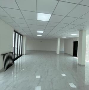 Cho thuê nhà mặt tiền đường lê đình thám hải châu đà nẵng 3 tầng ngang 13m giá tốt