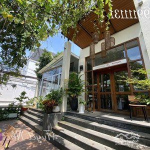 cho thuê biệt thự mặt tiền đường lê văn miến, thảo điền 300m2 đất, nhà hiện đại + kinh doanh tự do.