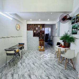 bán nhà 4 tầng kiên cố,btct,42 m2(3,6x12 m2),quận 11,ngay vòng xoay lê đại hành ,4pn,chỉ 5.x tỷ