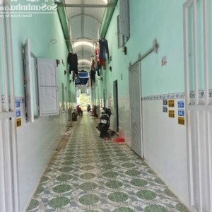 cần bán gấp dãy trọ đang có 10 phòng. dt 234m2 - giá 3.5 tỷ. thu nhập tháng 25tr. shr