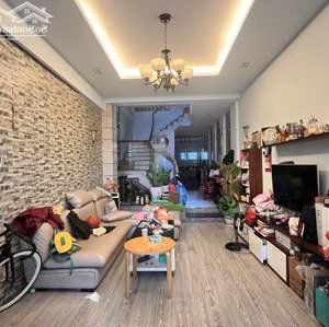 bán nhà 2 mặt tiền thông thoáng 178m2, 3.7x16m, 3 lầu, gần chợ, trường học, đầm sen,an ninh