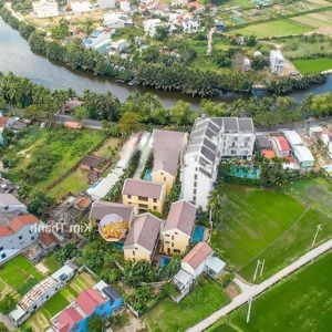 bán gấp khu resort 30 phòng vip cửa đại dt 2.813m² doanh thu 1 tỷ/tháng giá chỉ 90 tỷ