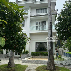 biệt thự biển nha trang 22,5 tỷ 180m2 ngang 12m có dòng tiền cho thuê 45tr/tháng