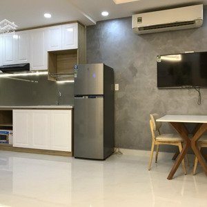 cho thuê 1pn ngăn phòng, đầy đủ. tại everrich phát đạt q5. giá 15,5 triệu. xem nhà 