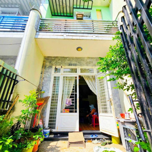 4,3 tỷ nhà 2 lầu 85m2 hẻm xe tải đs 6 long trường