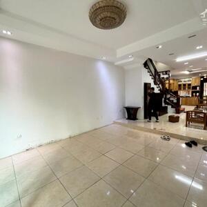 Cho thuê nhà ĐẸP Làng Việt Kiều Châu Âu Full nội thất 80m x 4 tầng 0903409888