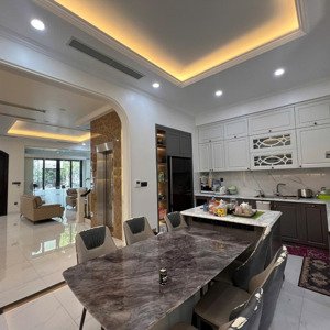siêu phẩm vin marina 90m2 - hoàn thiện đẹp long lanh full nội thất nhập khẩu - điều hoà -thang máy