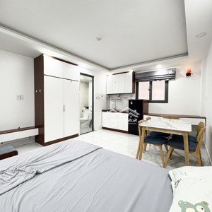 căn hộ dịch vụ cửa sổ trời ngay đường trần hưng đạo q5