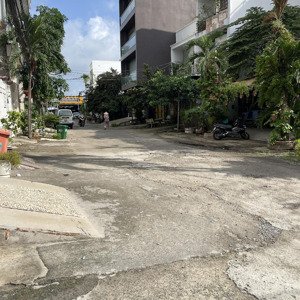 cần bán gấp nhà 2 tầng, hoàng quốc việt, quận 7, dt 40m2, nhỉnh 4 tỷ, hàng hiếm