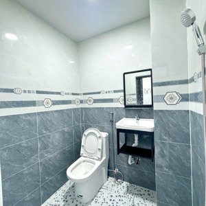 bán nhà riêng tại gò ô môi, 2,75 tỷ, 28 m2, chính chủ giá cực chất, q7, hcm