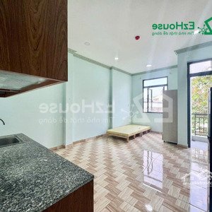 trống lại phòng studio full nội thất bancol đẹp leng keng ngay mã lò