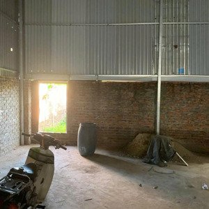 cho thuê kho rẻ tại quốc oai
- xã phươngk cách- quốc oai
- diện tích 480m2