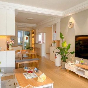 cần bán gấp trong tháng căn hộ chung the harmona, q. tân bình, 80m2 2pn 2wc giá 4 tỷ 200 triệu
