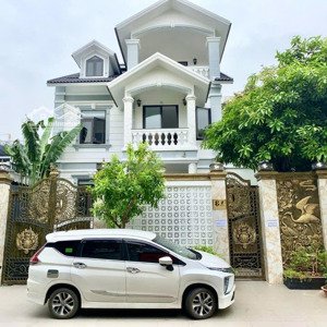 định cư! cần bán biệt thự sân vườn đẹp đường 31b, an phú, quận 2. dt 12x20m hầm 3t. giá 55 tỷ tl