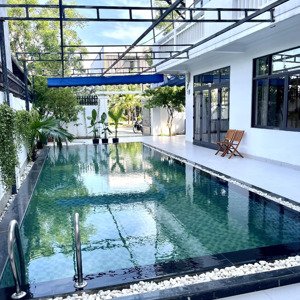 cho thuê căn hộ có hồ bơi giá hợp lý