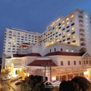 chuyển nhượng 80% cp khách sạn 5 sao equatorial quận 5, tp.hcm