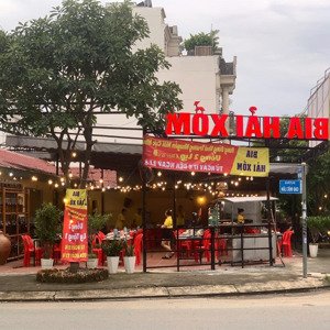 sang nhanh quán bia hơi đang hoạt động mặt tiền quận 2