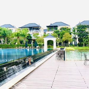 lakeview duy nhất căn góc 2 mặt tiền 9x20m mẫu nhà ban công view đẹp mặt tiền đường lớn giá 29 tỷ