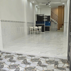 bán nhà 2 tầng hẻm 105 vườn lài, 4 x 13m