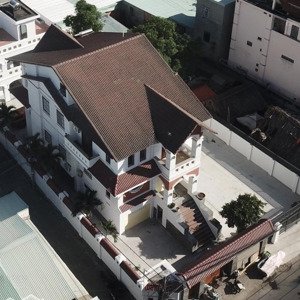 biệt thự đẳng cấp 2 mặt tiền trung tâm tp. thủ đức