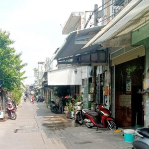 bán nhà 3 tầng ql1a, phường an phú đông, q12, dt 120m2(6mx20m) giá 5,7 tỷ
