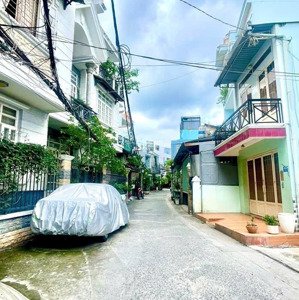 quận 7. siêu phẩm căn góc 2 mặt tiền hẻm ô tô nguyễn văn quỳ 6.5m x 9m 2 tầng 3pn giá chỉ 5.5 tỷ