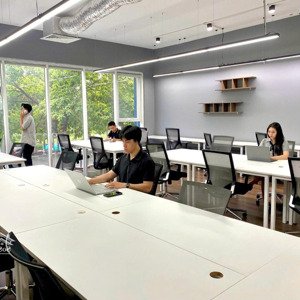 cho thuê tòa nhà văn phòng giá trọn gói cho 40-50 nhân viên