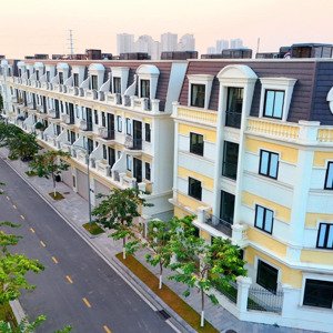 cần bán gấp căn liền kề 90m2 tại mặt đường vành đai 3.5 hoài đức,hà nội.lh:0968616532