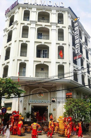 hiếm cực! bán góc 2 mặt tiền cửu long, tân bình - dt 10 x 17( hầm 7 tầng - hđt 230 triệu) giá 45 tỷ