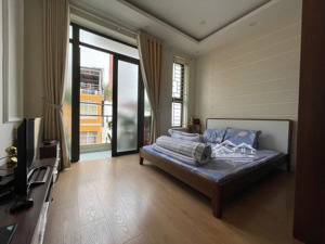 khu vip phú nhuận! mt khu huỳnh văn bánh - 4x11,4m - sd: 160m2 - 5 tầng chỉ 14,5 tỷ lh 