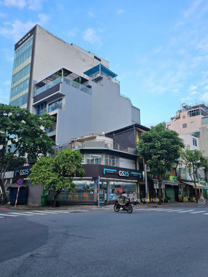 góc 2 mặt tiền hồng hà & yên thế, q. tân bình - dt: 10x12m - 3 tầng - hđt: 100 triệu - giá: 43 tỷ