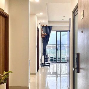 cho thuê cc 2pn tại q7 saigon riverside đào trí, có máy lạnh, rèm, mnn chỉ 9 triệu. lh 