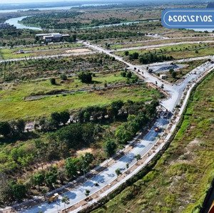chuyển nhượng biệt thự view sông aqua city dt: 300m2 giá: 23.2 tỷ bao phí lh: 