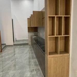 cần bán căn hộ chung cư q5 - 2pn, 83m2 - giá 3,6 tỷ