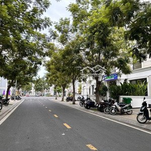 chủ gửi bán nhà phố the mahattan glory 200m2, vị trí đẹp gần bến du thuyền