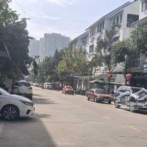 giảm chào 8tỷ, chủ cần bán gấp biệt thự lô góc 232m2, gần nút giao lê trọng tấn/ đại lộ thăng long