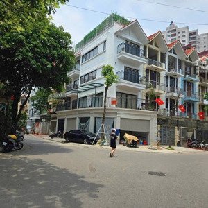 liền kề kinh doanh chân chung cư văn phú, cạnh ga tàu điện nhà đẹp full nội thất ở ngay giá đầu tư